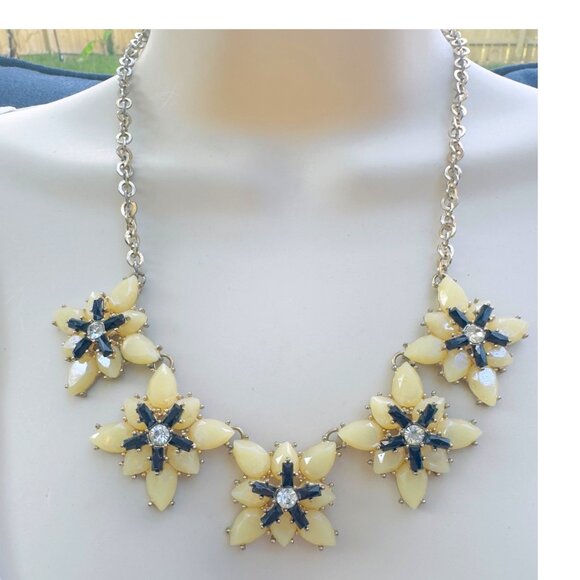 Vintage Floral Statement Necklace With Yellow & Black Crystal Petals - Picture 1 of 7